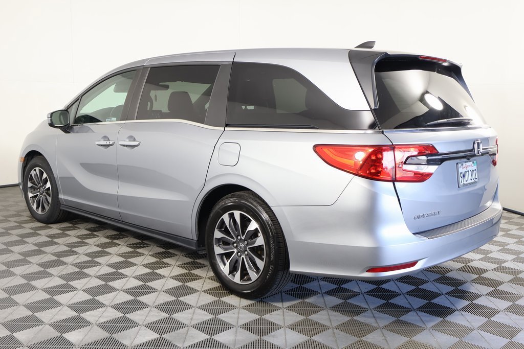 2024 Honda Odyssey EX-L - Photo 6