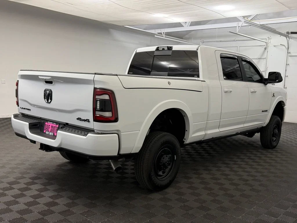 Used 2021 Bright White Clearcoat Ram Limited image 29
