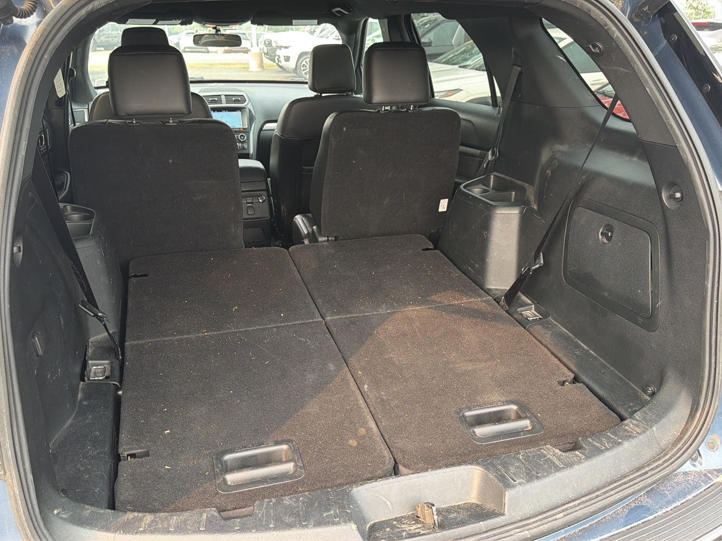 Used 2018 Blue Ford XLT image 18