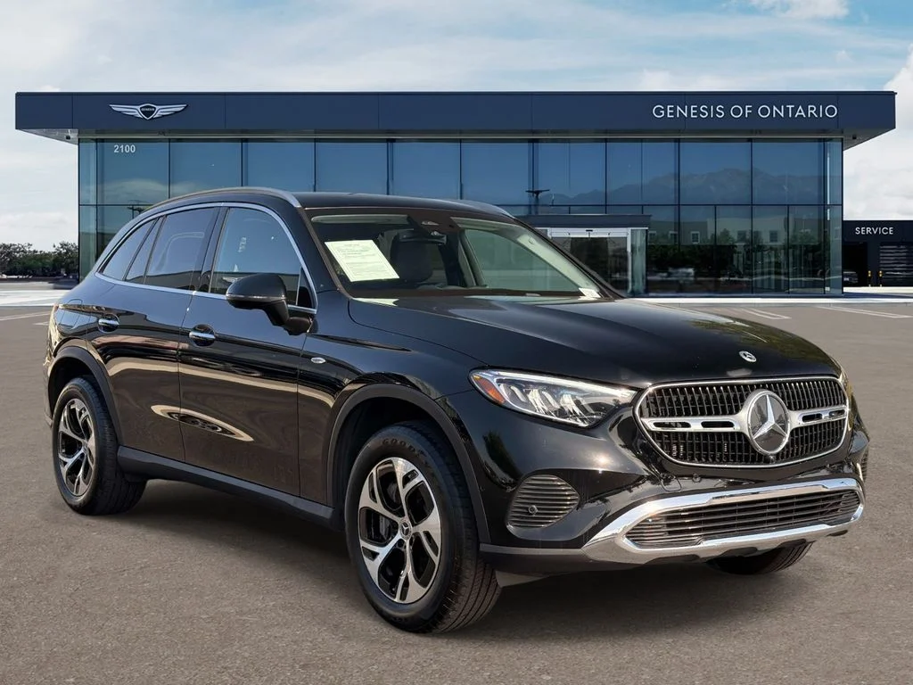 2025 Mercedes-Benz GLC Base