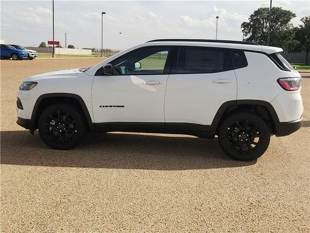 New 2026 PW7 Bright Whit Jeep LATITUDE ALTITUDE 4X4 image 2