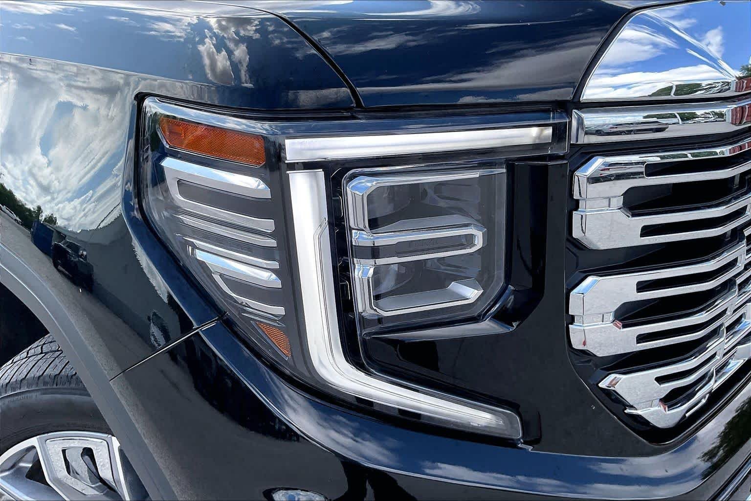 Used 2026 Onyx Black GMC Denali image 28