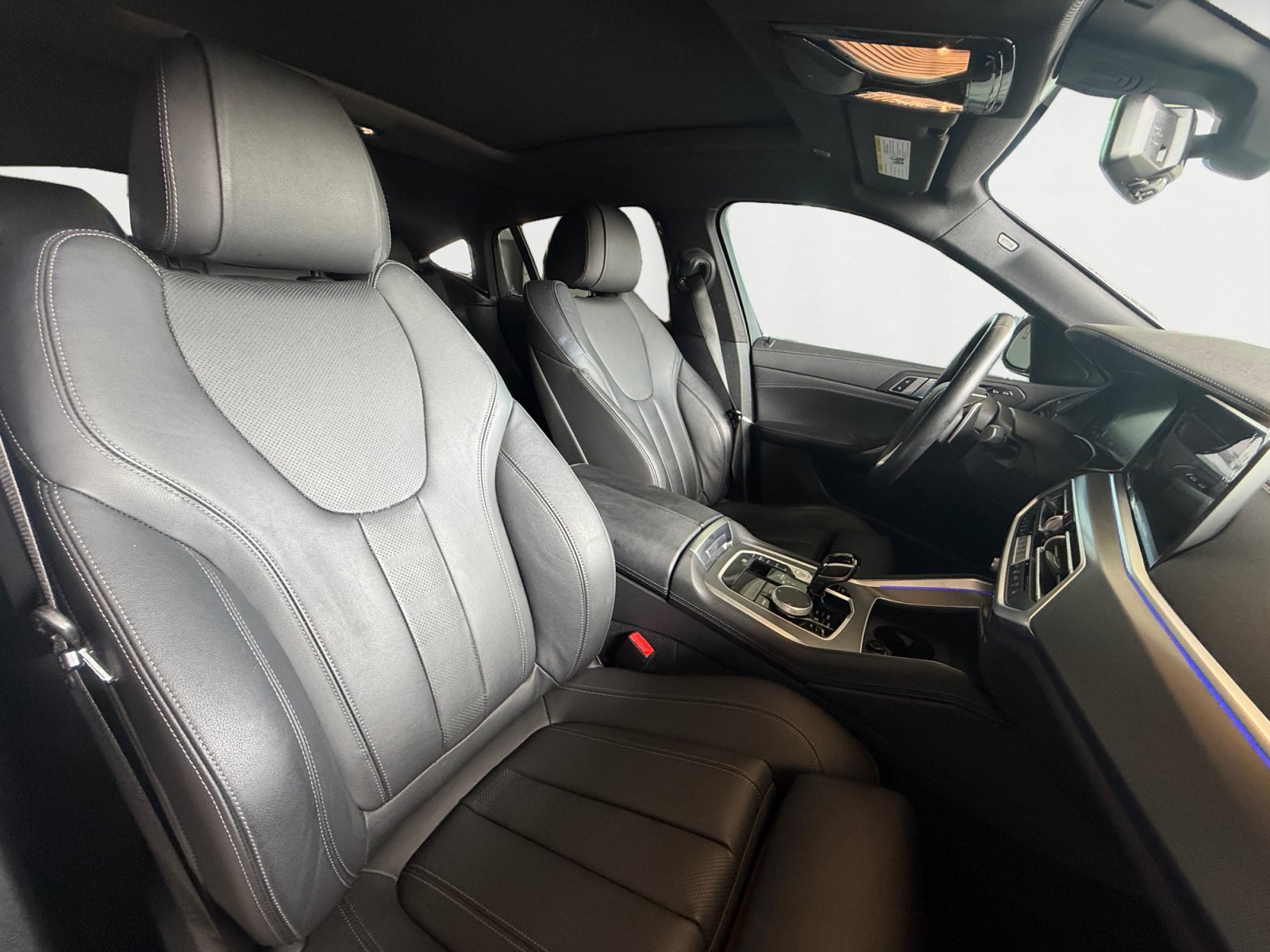 Used 2021 Jet Black BMW sDrive40i image 15