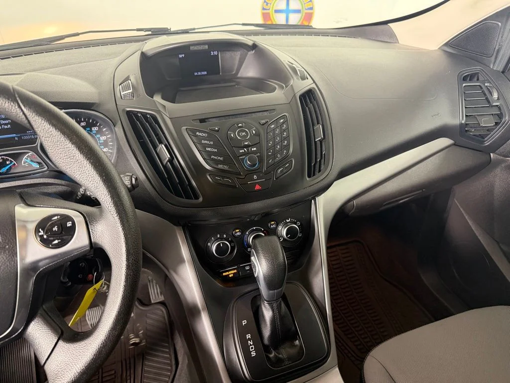 Used 2016 Ford Escape SE with VIN 1FMCU9G97GUC11687 for sale in Elk River, Minnesota