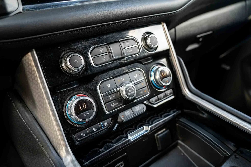 Used 2024 Black GMC Denali image 20
