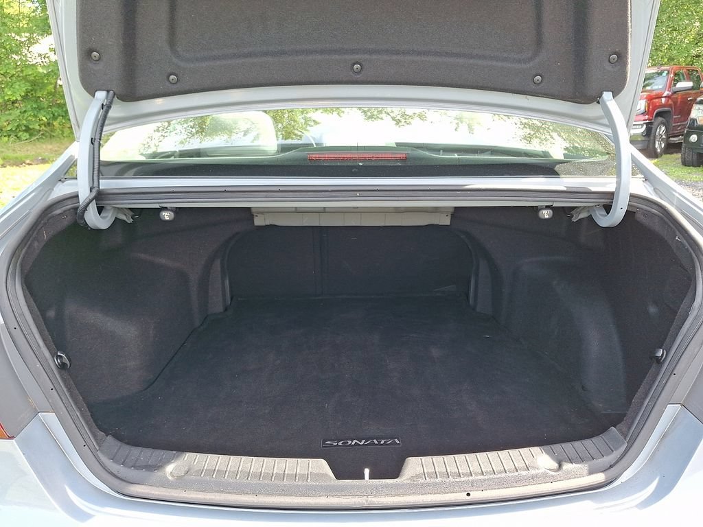 Used 2013 Blue Hyundai GLS image 27