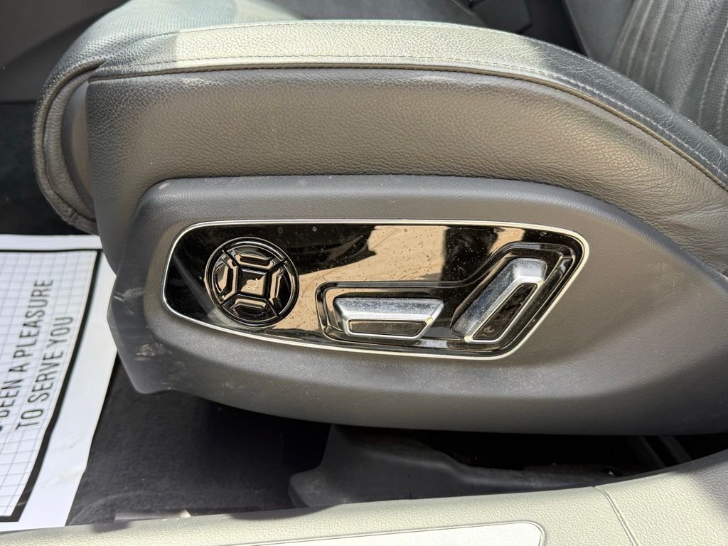 Used 2019 Black Audi L 55 image 24