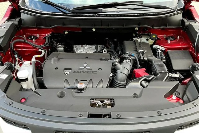 New 2026 Red Mitsubishi 2.0 ES image 12
