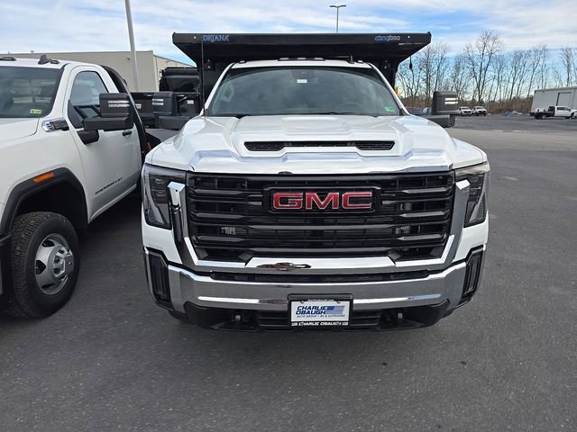 2025 GMC Sierra 3500HD Pro - Photo 7