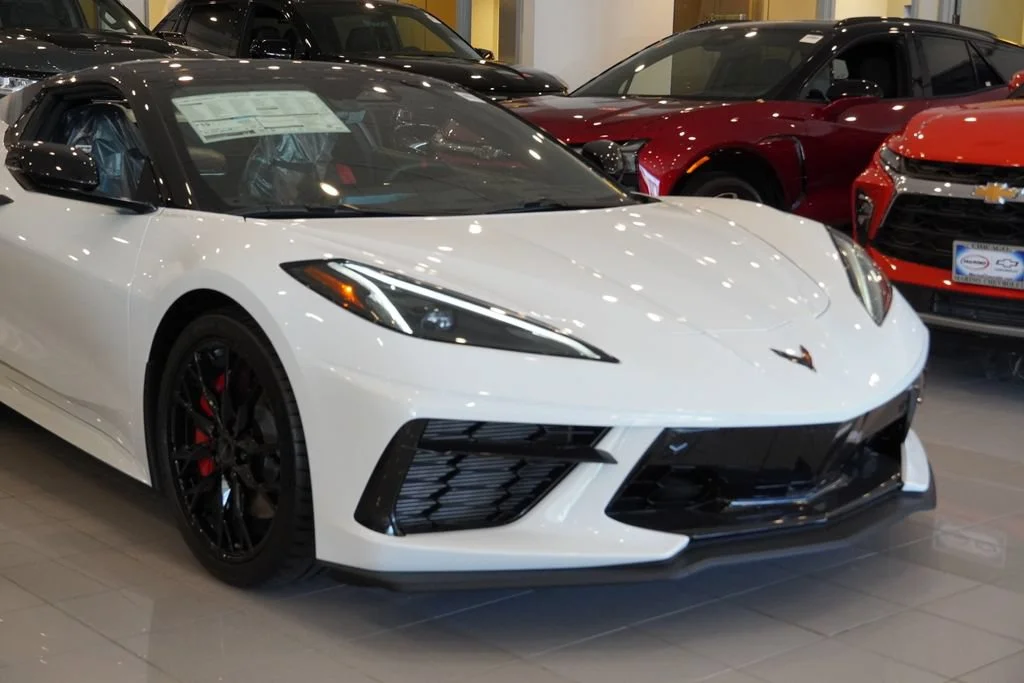 New 2026 Arctic White Chevrolet 2LT image 19