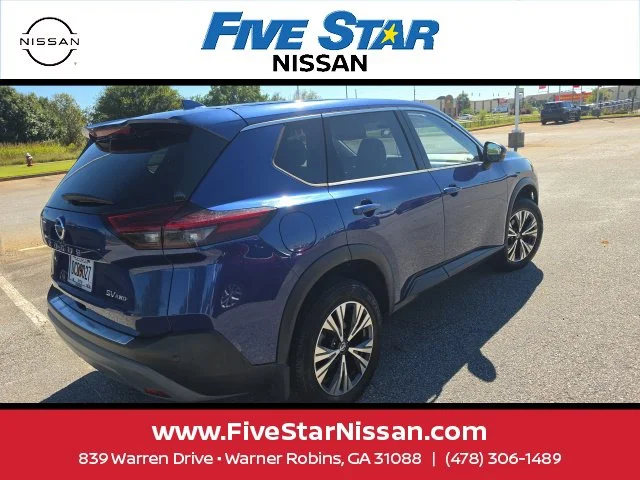 Used 2021 Blue Nissan SV image 7