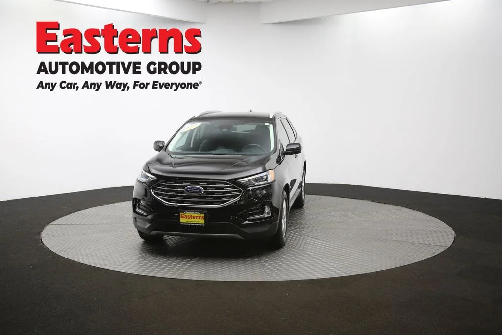 Used 2022 Black Ford SEL image 52