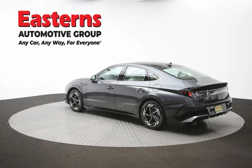 Used 2024 Gray Hyundai SEL image 65
