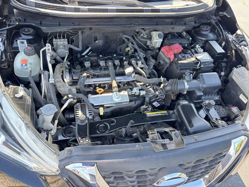 Used 2020 Black Nissan S image 13