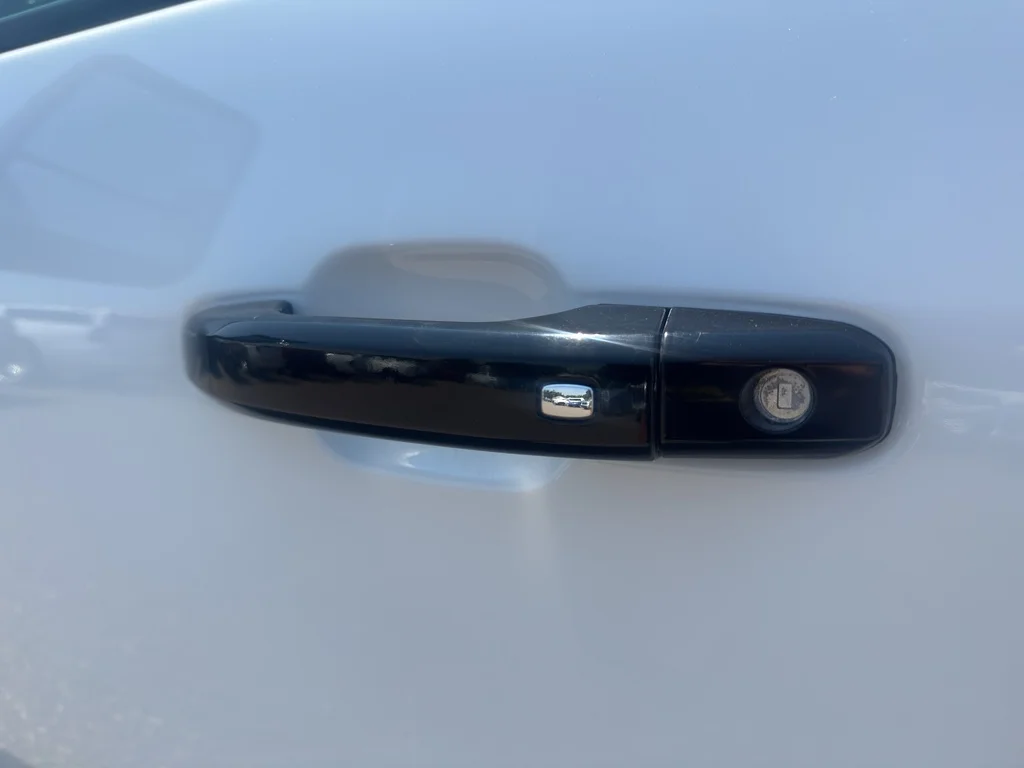 Used 2024 Summit White Chevrolet LTZ image 13