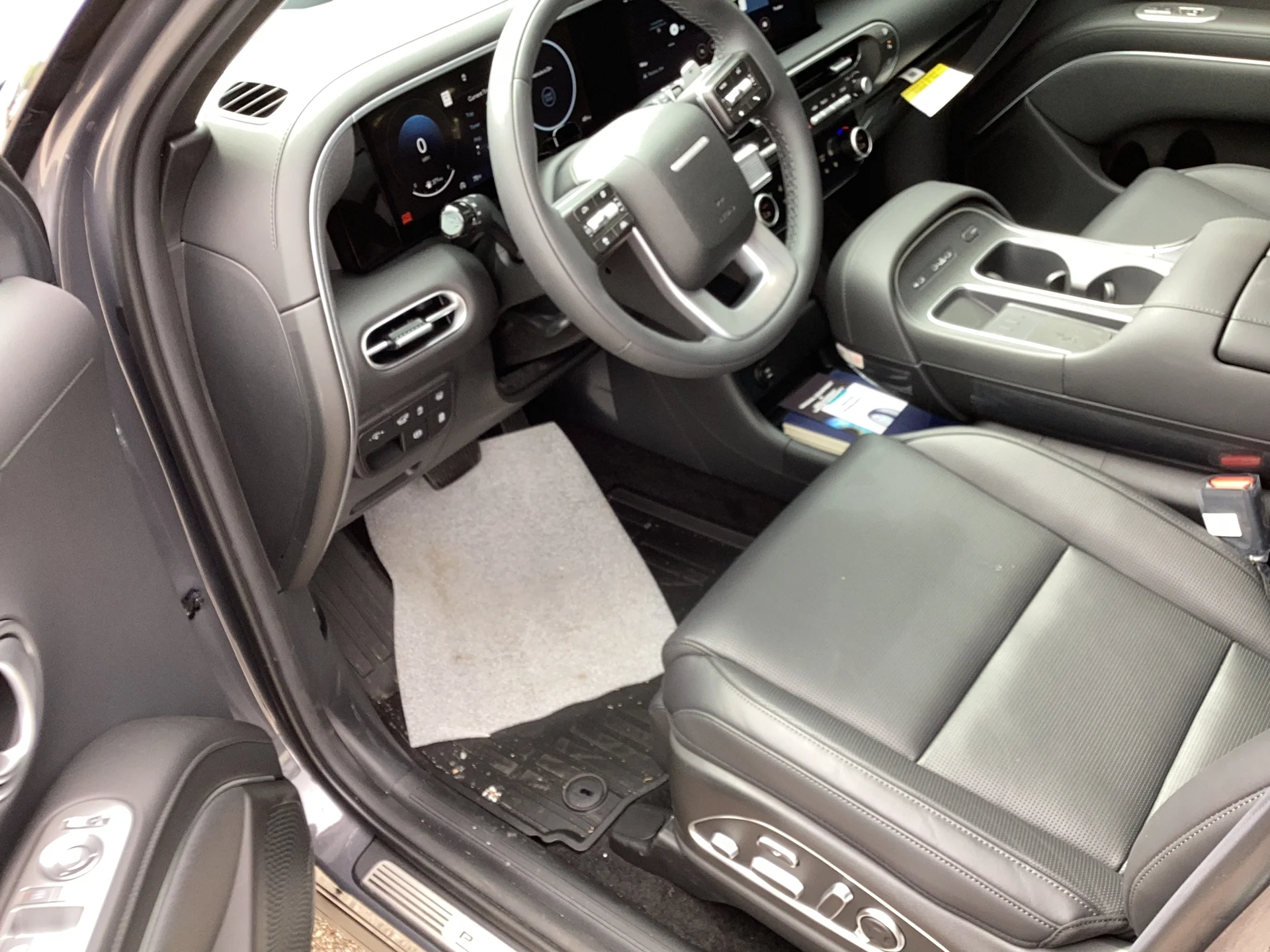 New 2026 Ecotronic Gray Metallic Hyundai Calligraphy image 5