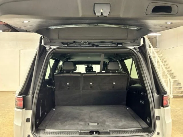 Used 2024 White Jeep Series II image 23