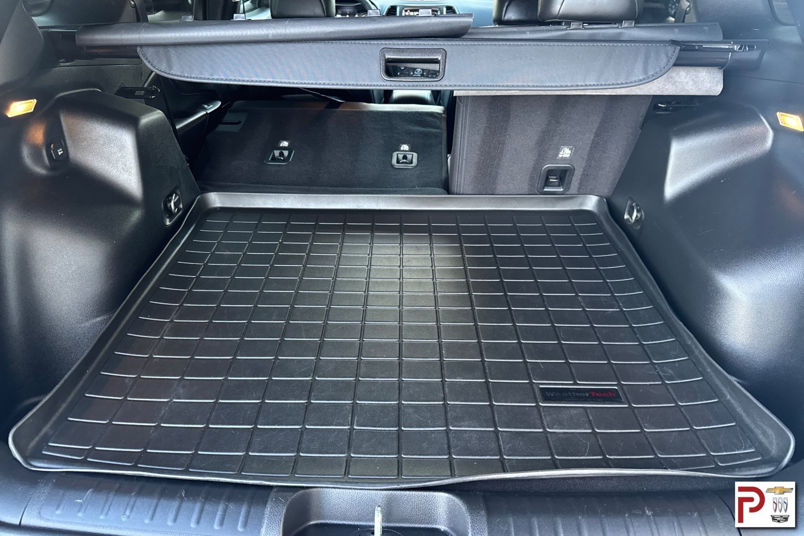 Used 2022 White Jeep Trailhawk image 17