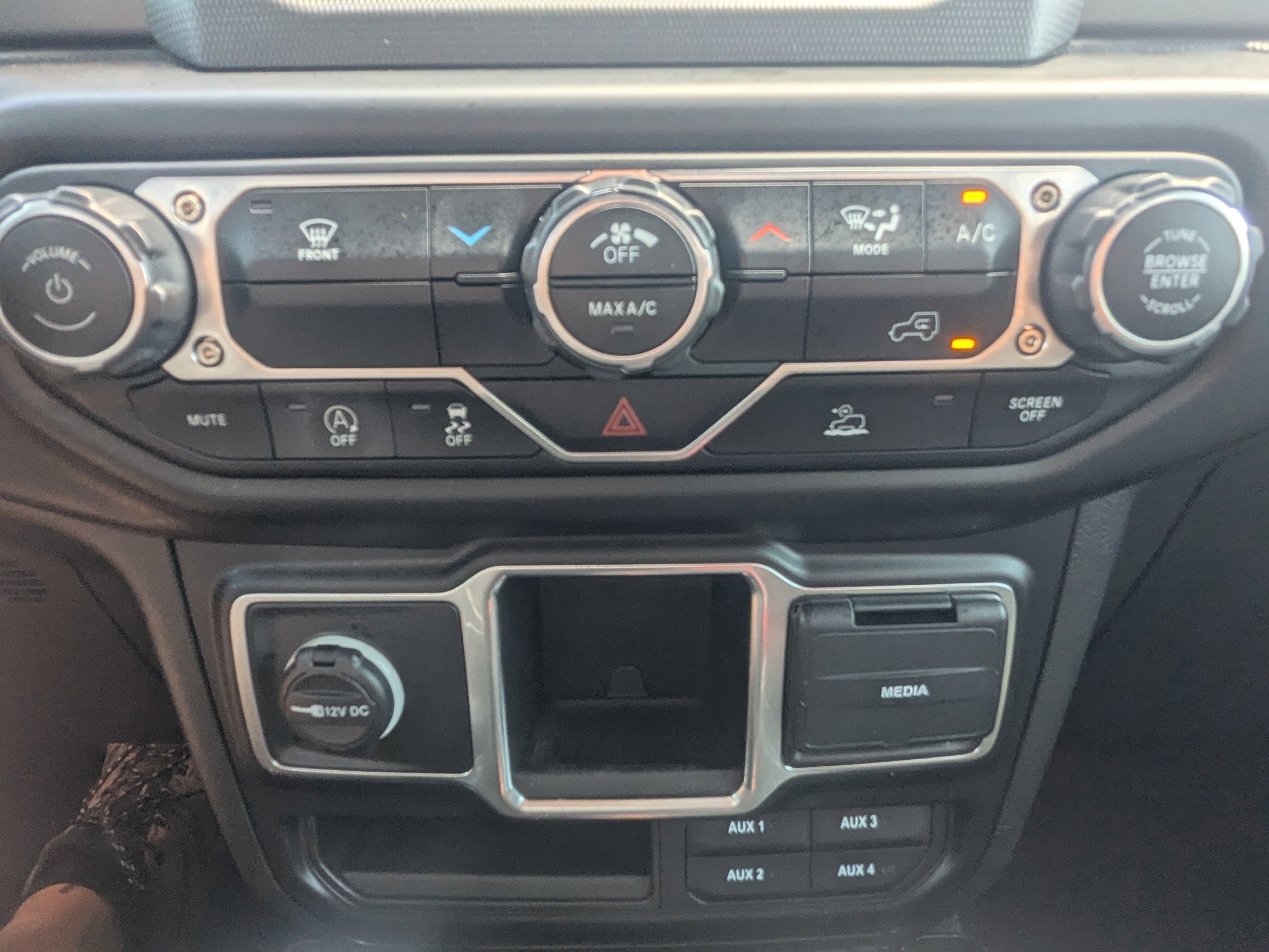 2022 Jeep Wrangler Unlimited Willys Sport - Photo 23