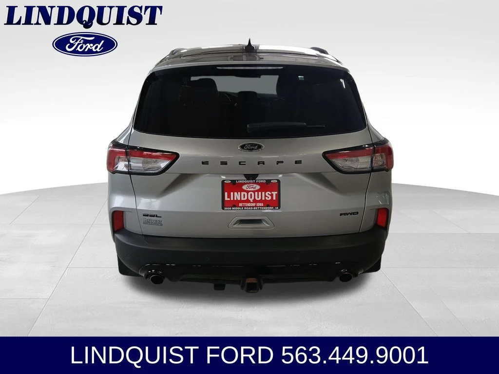 Used 2022 Silver Metallic Ford SEL image 4