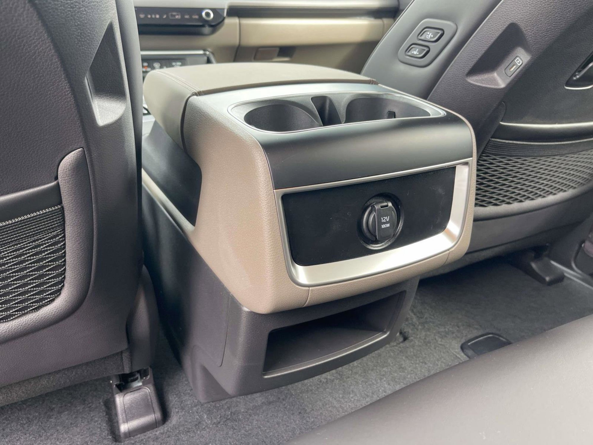 New 2026 Ivory Silver Kia EX image 17