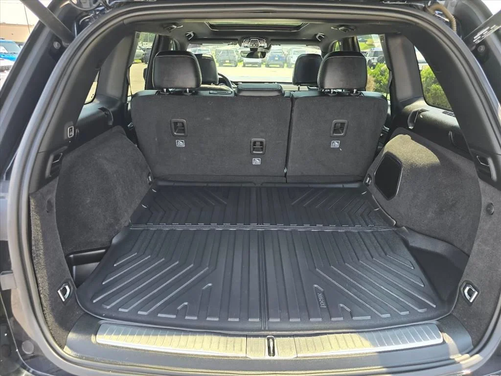 Used 2023 Black Jeep Overland image 26
