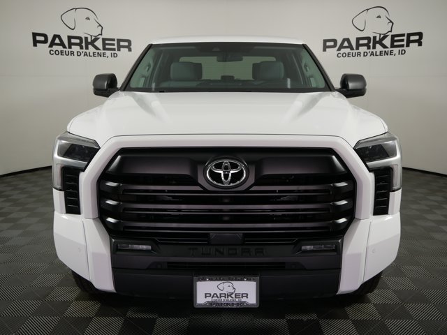 Used 2024 Ice Cap Toyota Crew Cab SR5 w/ Convenience Pkg image 3