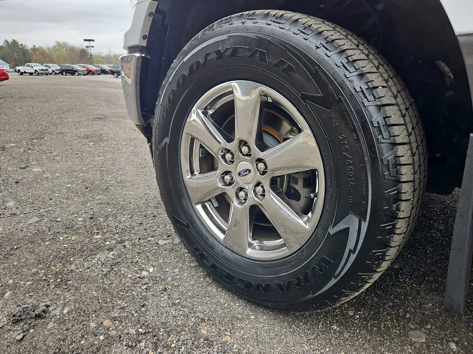 Used 2020 Oxford White/Magnetic Ford XLT image 10