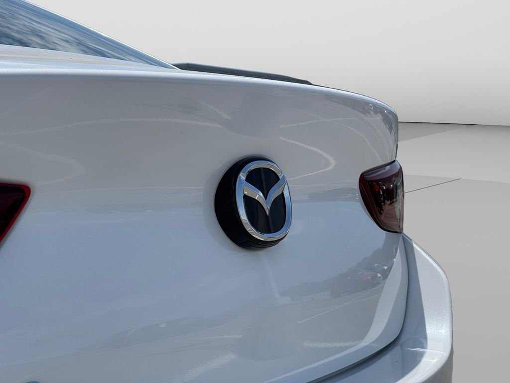 New 2026 Snowflake White Pearl Mazda 2.5 S Preferred image 10