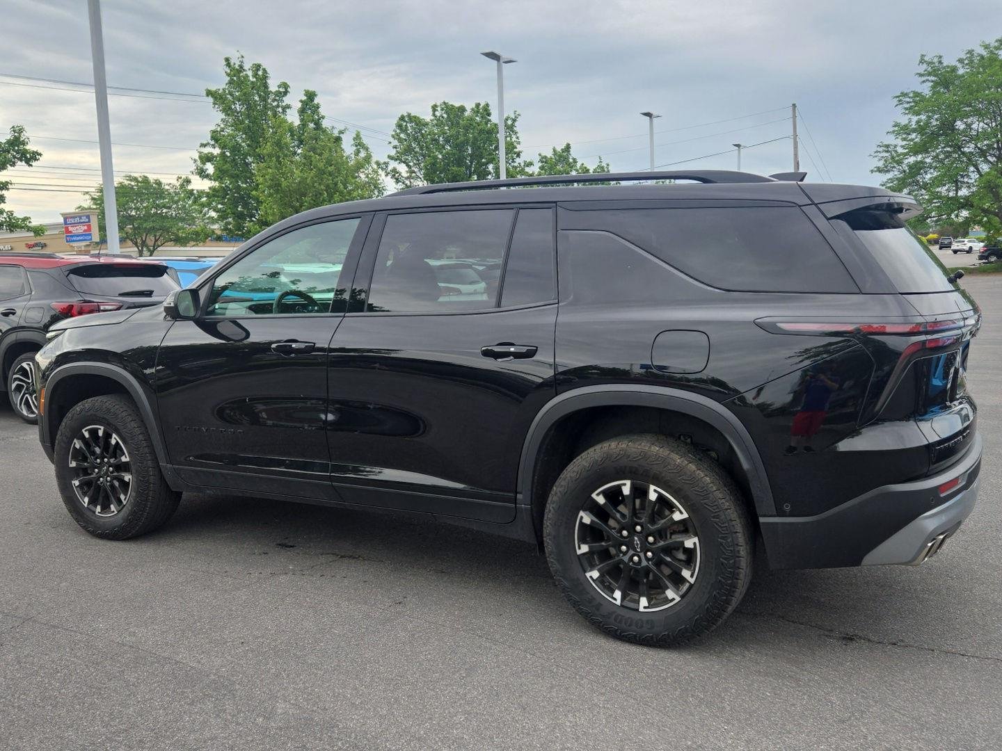 Used 2024 Mosaic Black Metallic Chevrolet AWD Z71 image 4