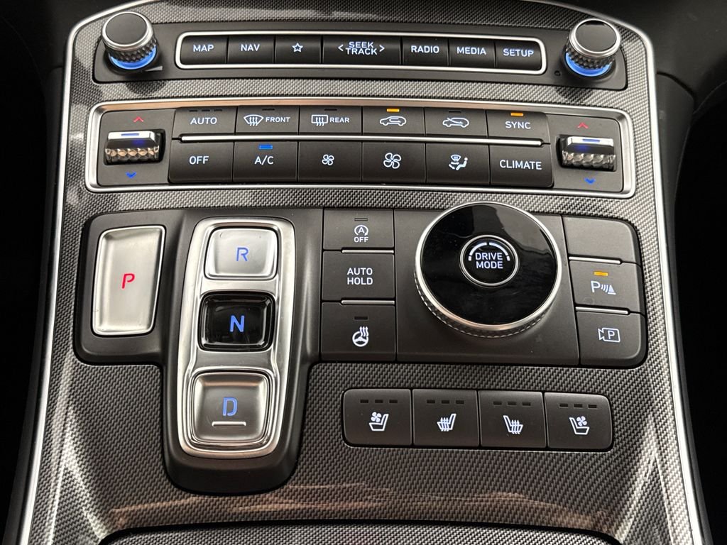 2023 Hyundai Santa Fe Limited - Photo 21