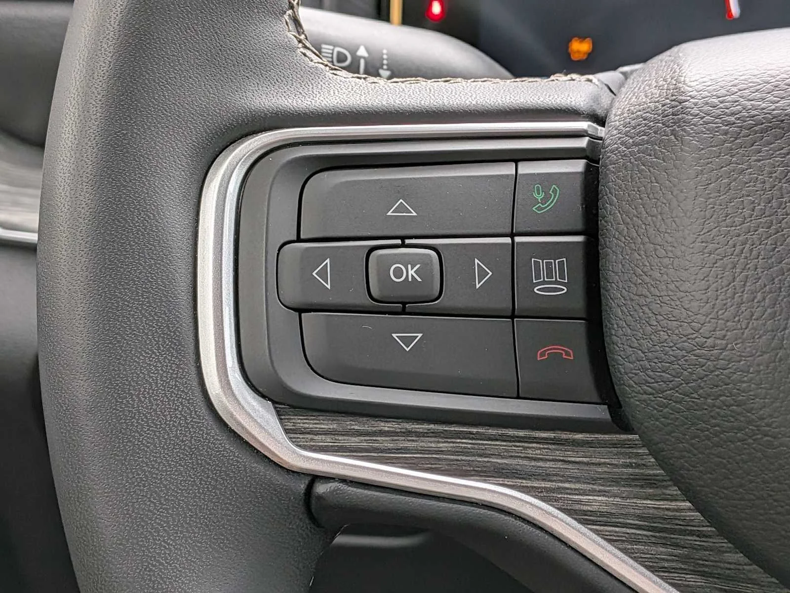 Used 2024  Jeep Series III image 16