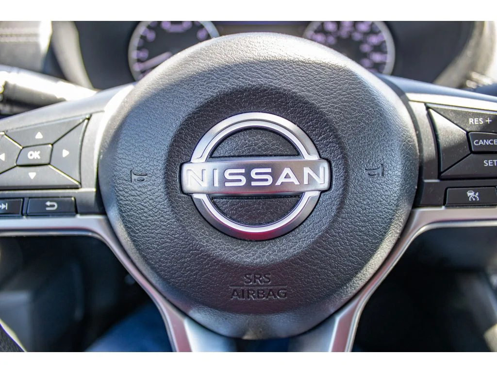 Used 2024 Scarlet Ember Tintcoat Nissan SV image 37