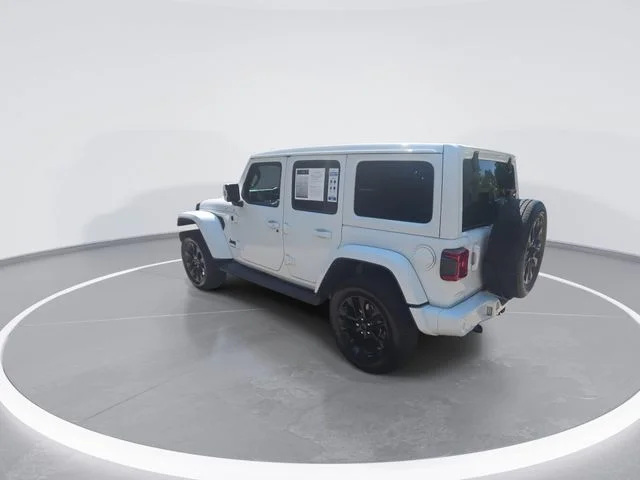 Used 2023 White Jeep Sahara image 7