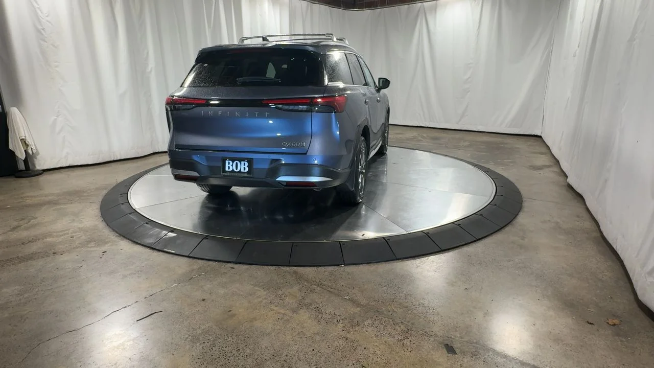 Used 2026 Blue INFINITI LUXE image 13