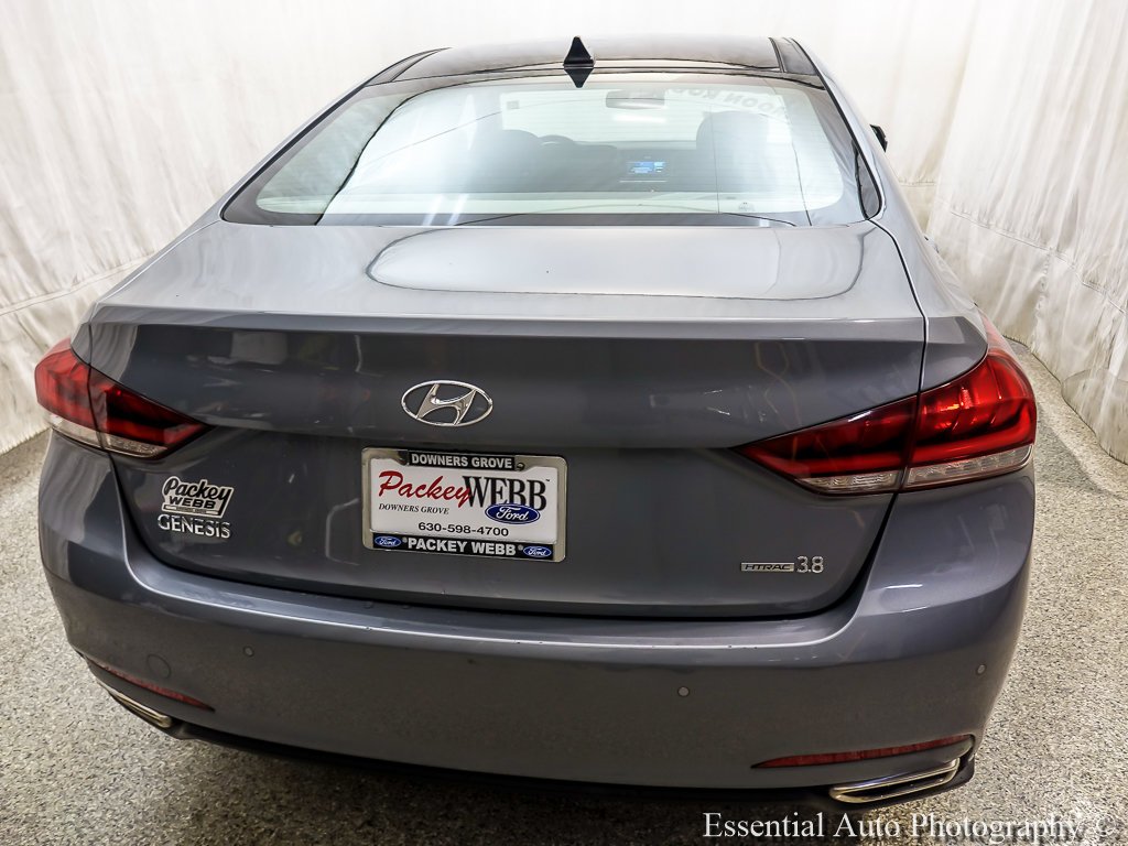 Used 2015 Gray Hyundai 3.8 image 6