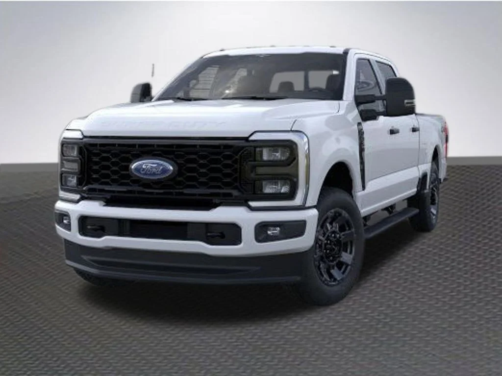 New 2026 Oxford White Ford F-350® XL image 2