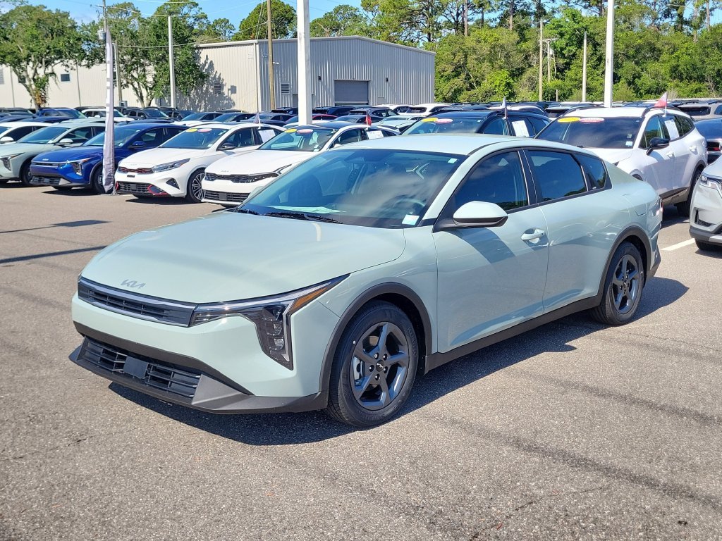 New 2026 Morning Haze Kia LXS image 3