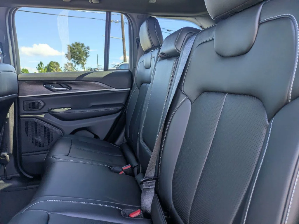 New 2027 Gray Jeep  image 15