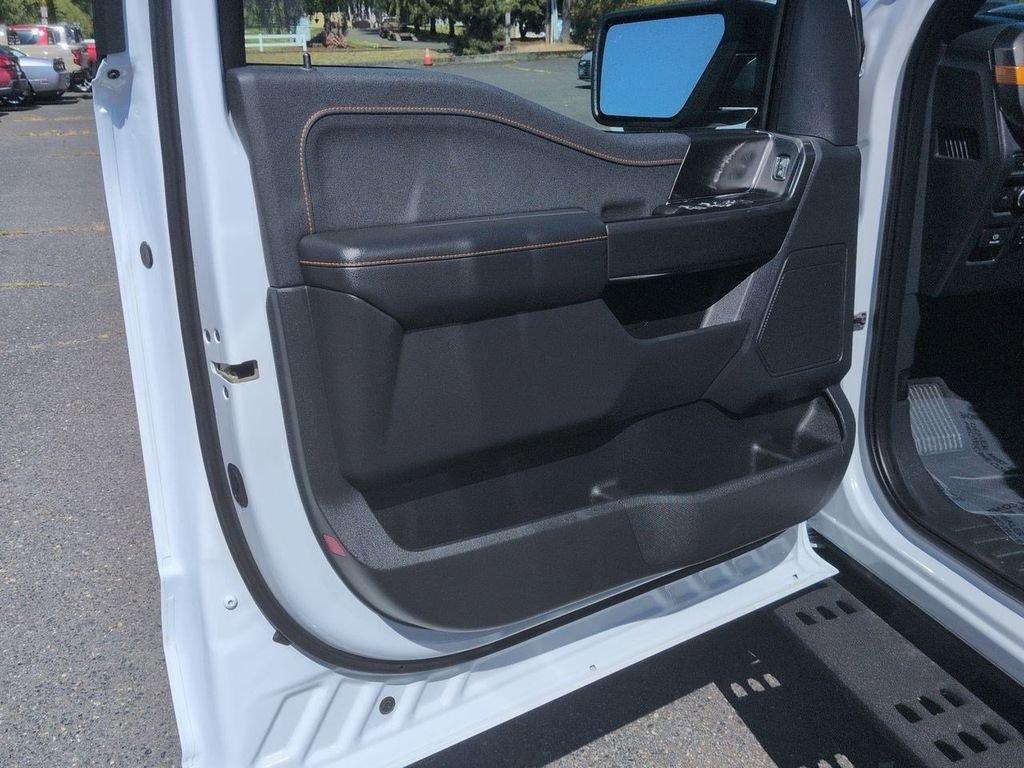 Used 2022 Oxford White Ford Tremor image 9