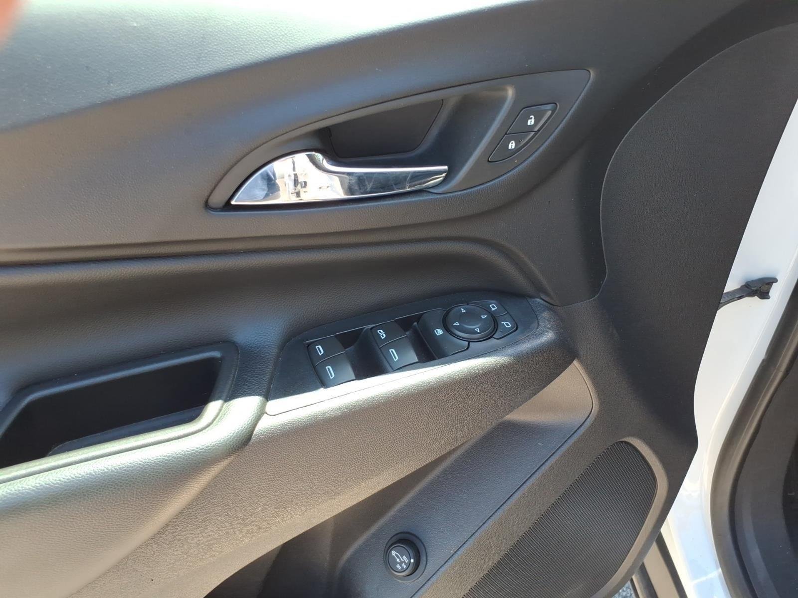 Used 2019 Summit White Chevrolet LT image 11