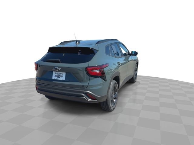2026 Chevrolet Trax LT - Photo 8