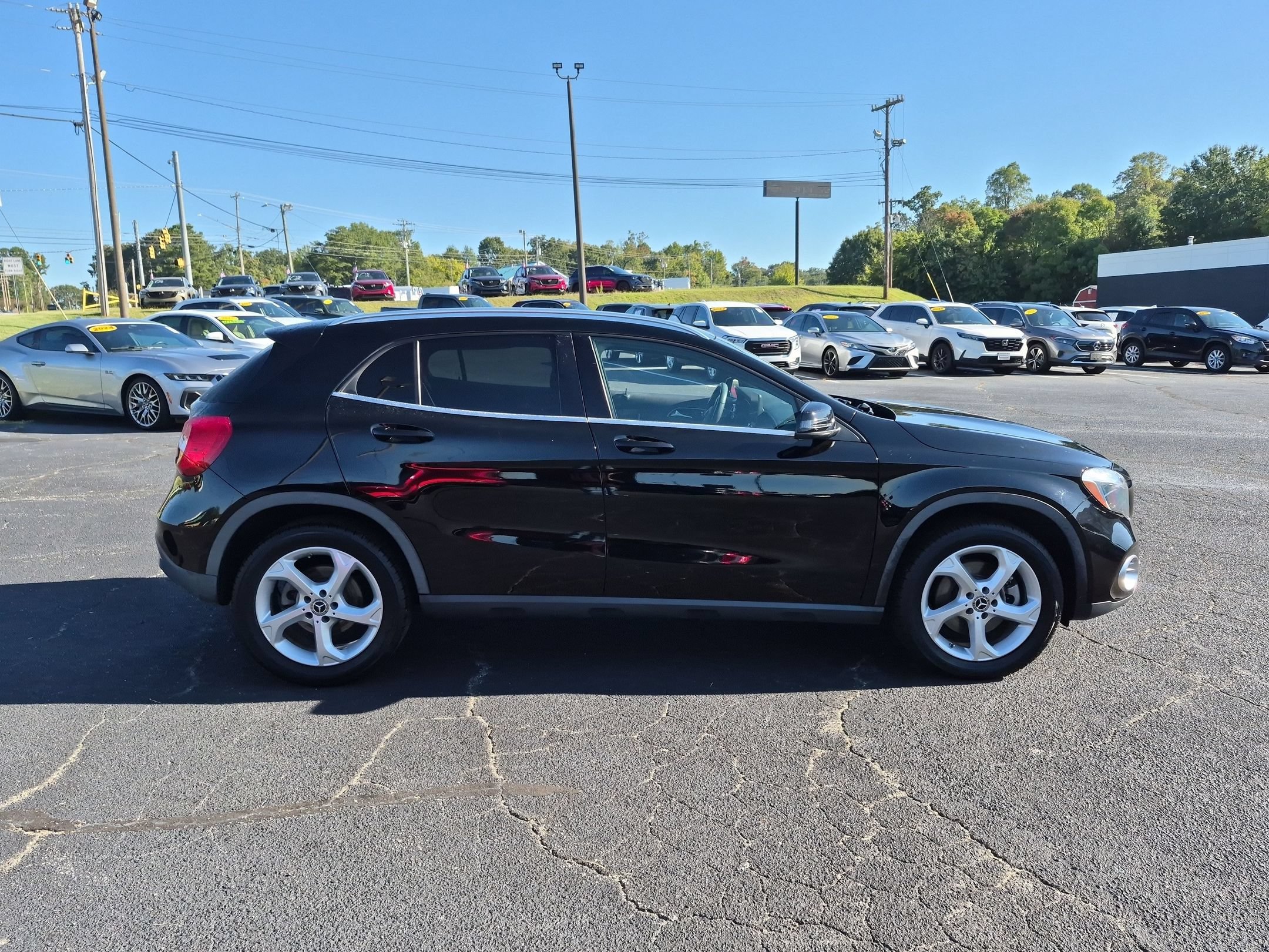 Used 2019 Cosmos Black Metallic Mercedes-Benz GLA 250 image 6