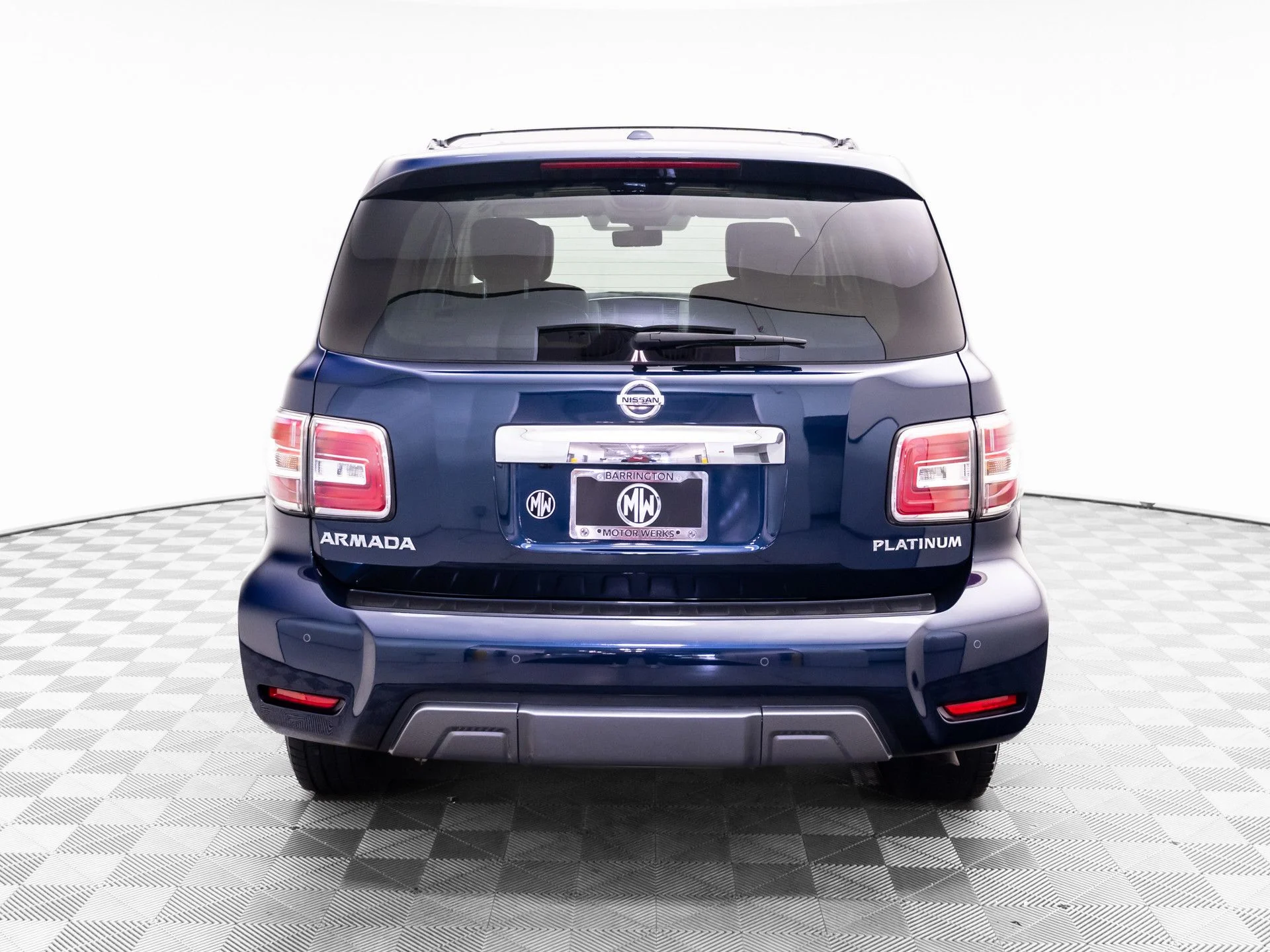 Used 2019 Blue Nissan Platinum image 4