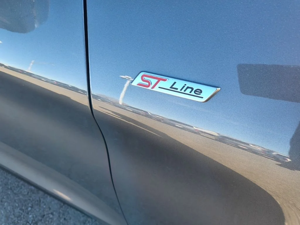 New 2026 Carbonized Gray Metallic Ford ST-Line image 9