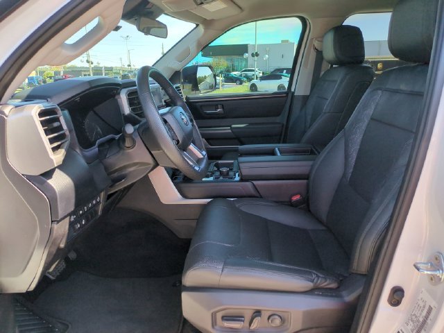 Used 2024 White Toyota SR5 image 18