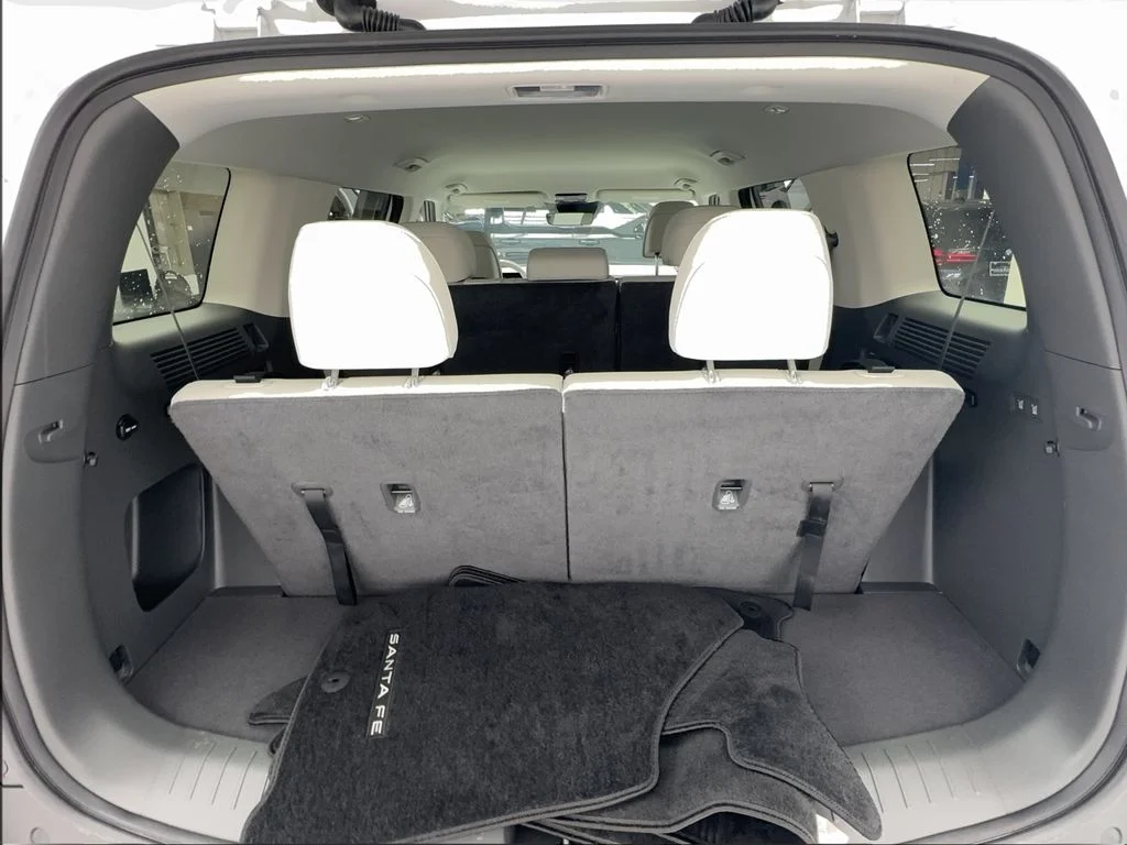 Used 2026 White Hyundai SEL image 17