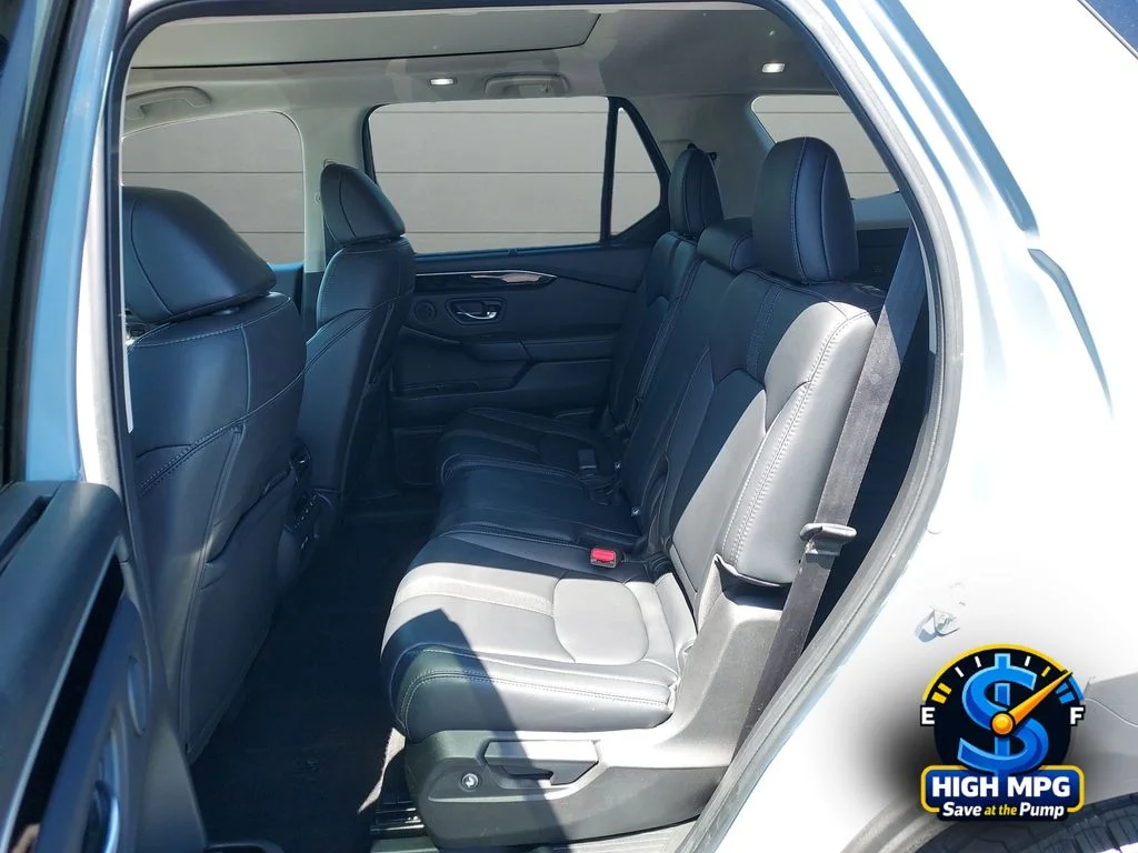 2023 Honda Pilot Touring - Photo 22
