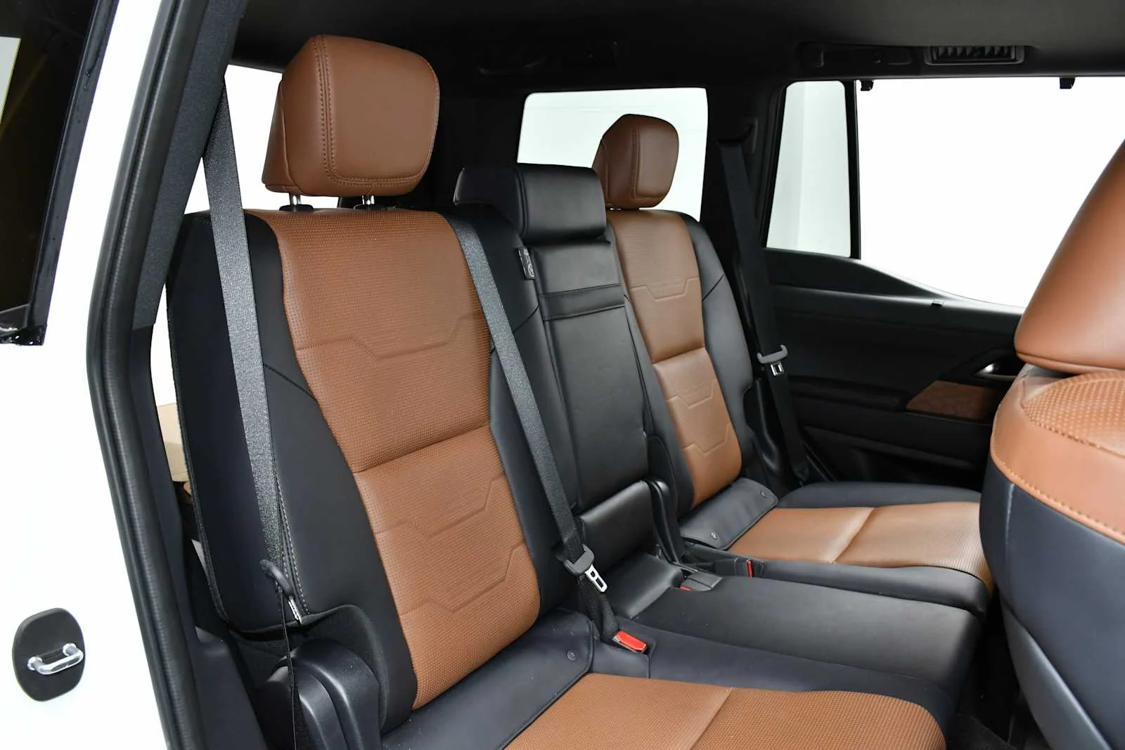 Certified Used 2024 Eminent White Pearl Lexus Luxury image 25