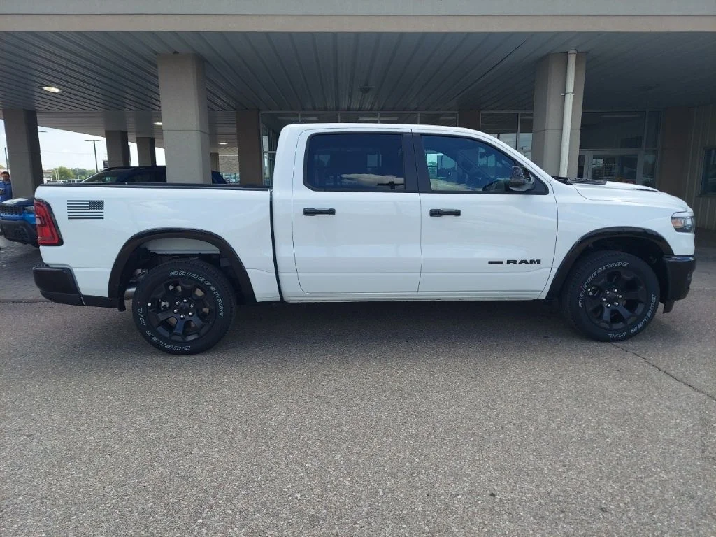 New 2026 Bright White Clear-Coat Exterior Paint RAM Big Horn/Lone Star image 8